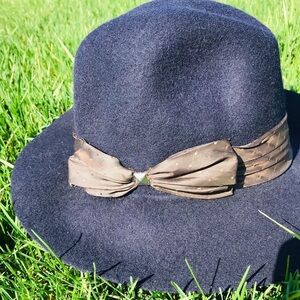 Hat Attack Wool Hat Blue/Brown